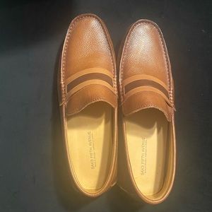 Brand new Saks fifth avenue men’s loafers